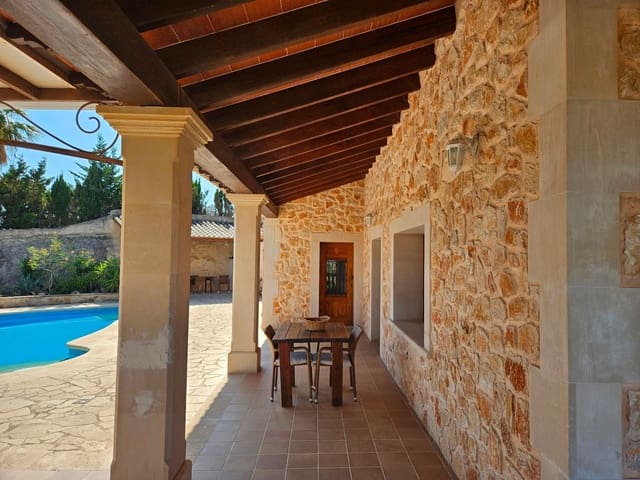 6 sypialnia Willa na sprzedaż w Lloret de Vista Alegre z basenem garażem - 1 890 000 € (Ref: 9355816)