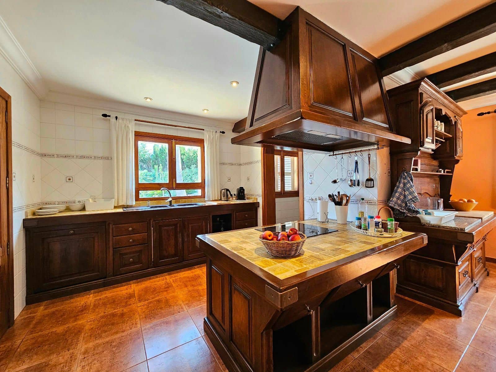 6 bedroom Villa for sale in Lloret de Vista Alegre with pool garage - € 1,890,000 (Ref: 9355816)