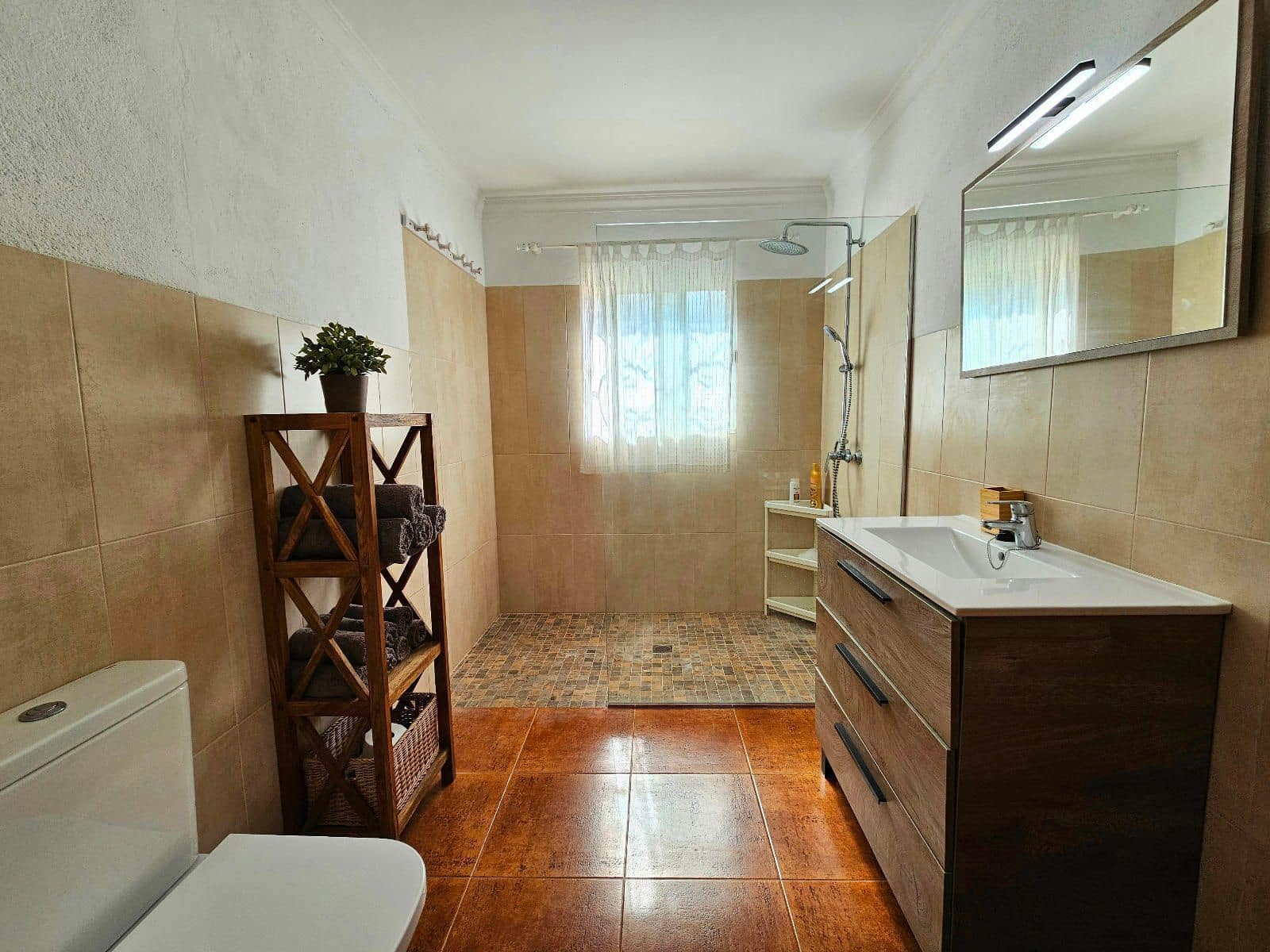 6 bedroom Villa for sale in Lloret de Vista Alegre with pool garage - € 1,890,000 (Ref: 9355816)