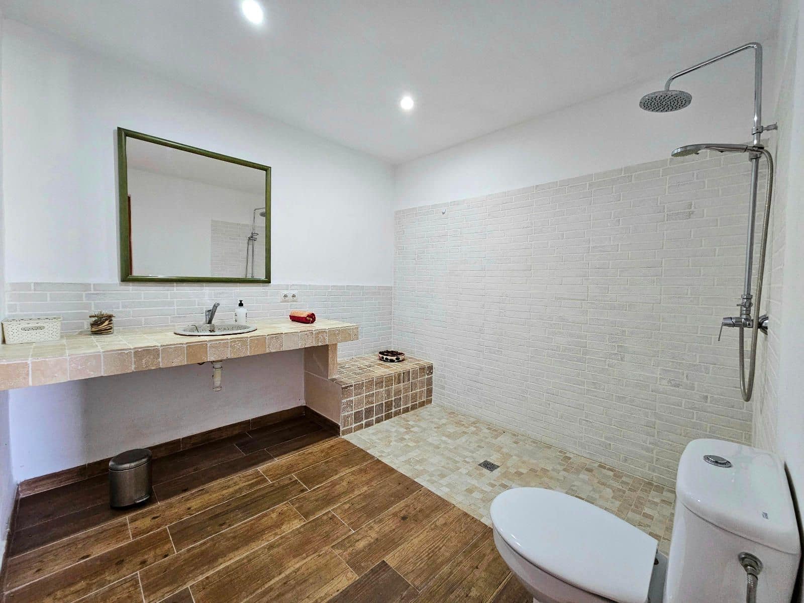 6 bedroom Villa for sale in Lloret de Vista Alegre with pool garage - € 1,890,000 (Ref: 9355816)