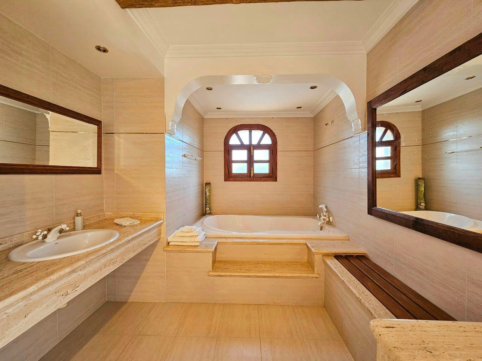 6 chambre Villa/Maison à vendre à Lloret de Vista Alegre avec piscine garage - 1 799 000 € (Ref: 9355816)