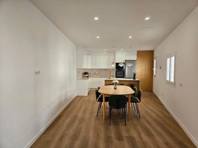 4 soveværelse Byhus til salg i María de la Salud / María de la Salut med garage - € 545.000 (Ref: 9355818)