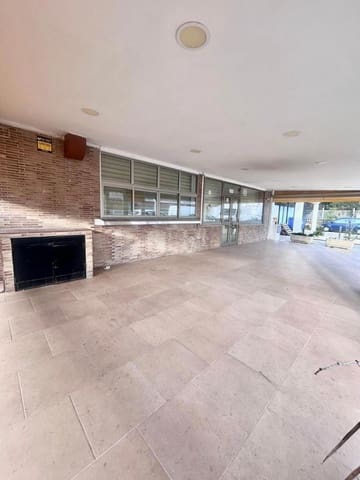 Erhverv til salg i Puerto de Alcudia, Alcúdia - € 497.000 (Ref: 9359551)