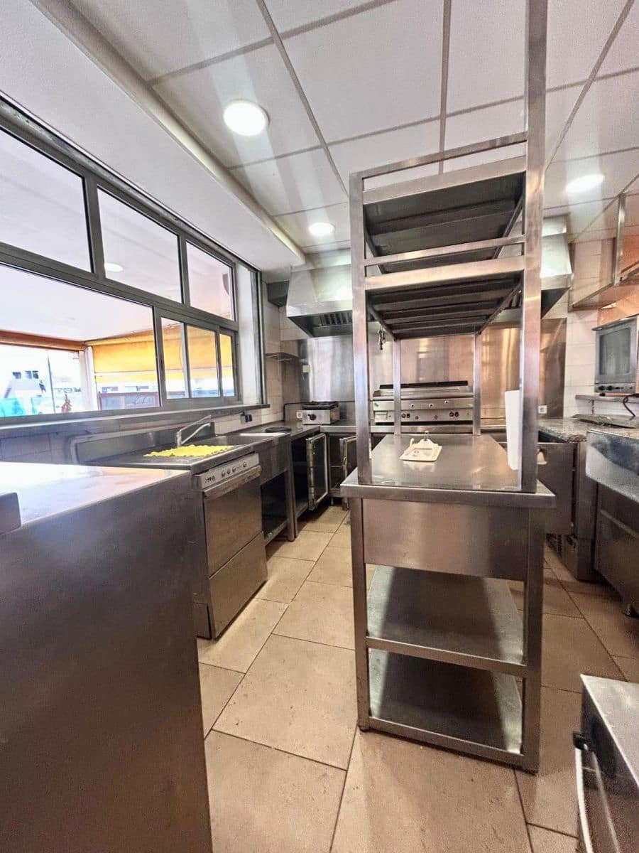 Flat for sale in Puerto de Alcudia - € 497,000 (Ref: 9359551)