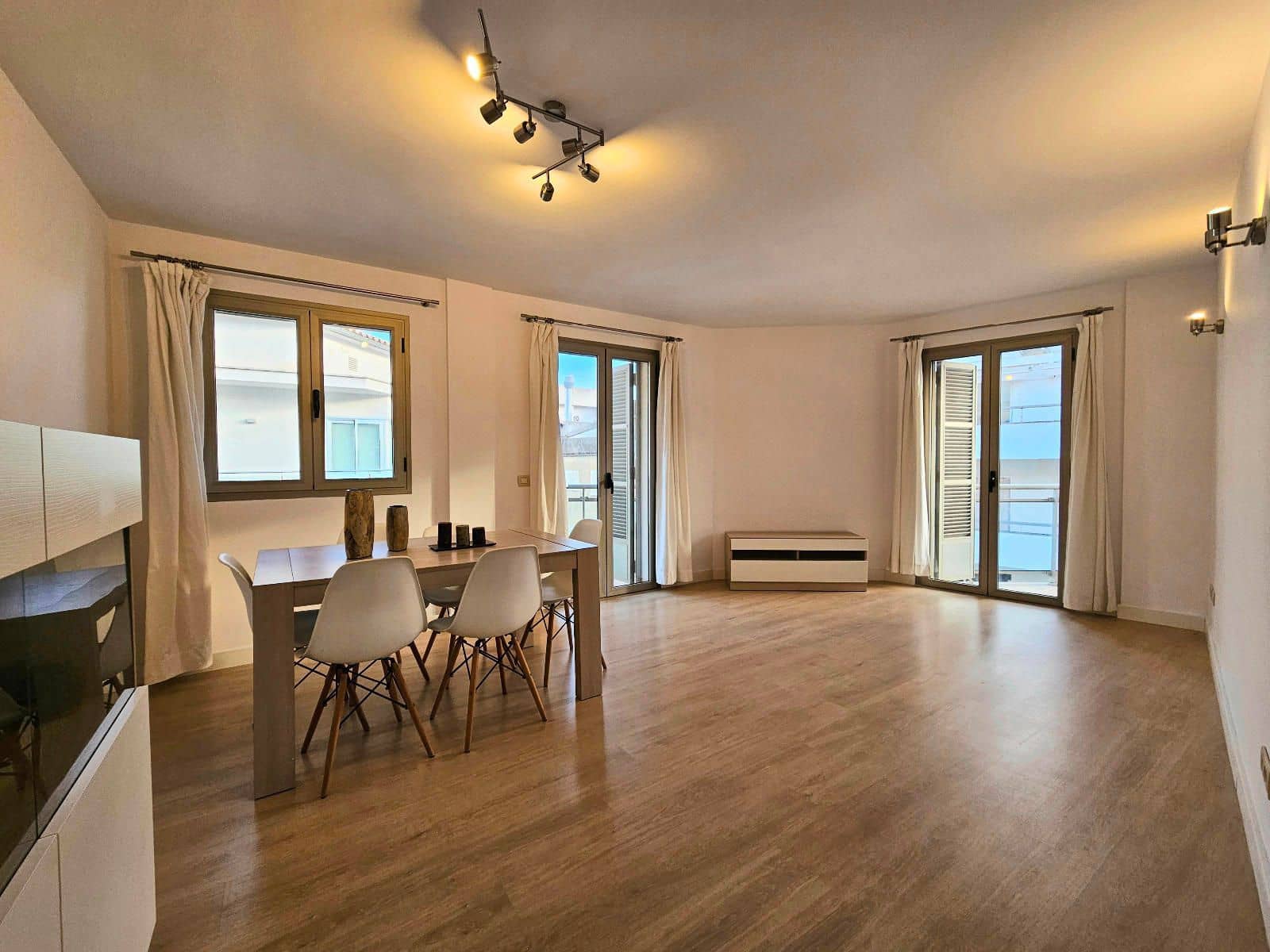 3 soveværelse Penthouse til salg i Puerto de Alcudia - € 395.000 (Ref: 9359555)