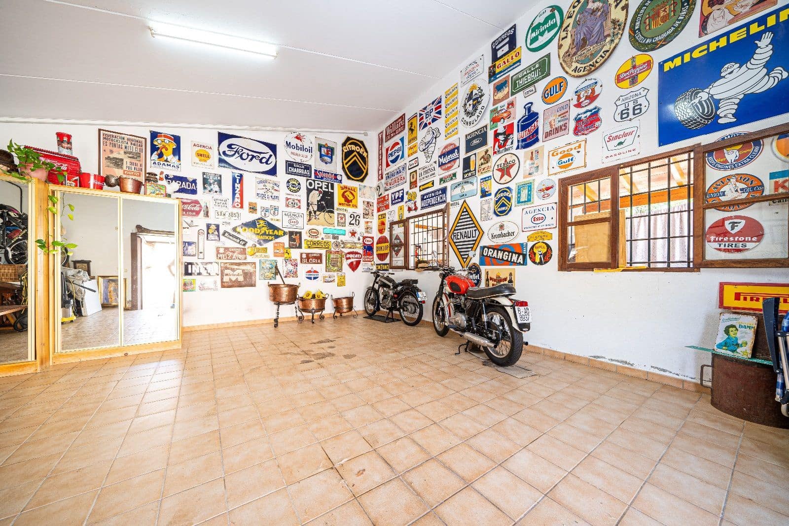 4 soveværelse Villa til salg i Ca'n Picafort med swimmingpool garage - € 1.999.900 (Ref: 9359561)