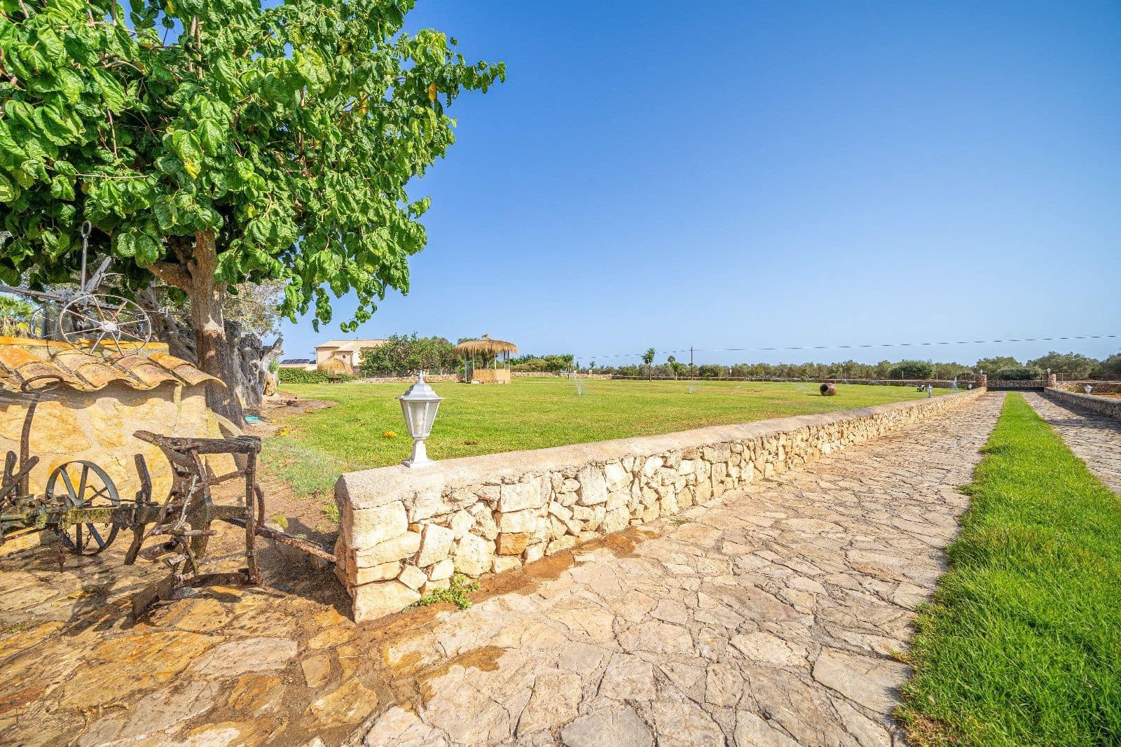 4 soveværelse Villa til salg i Ca'n Picafort med swimmingpool garage - € 1.999.900 (Ref: 9359561)