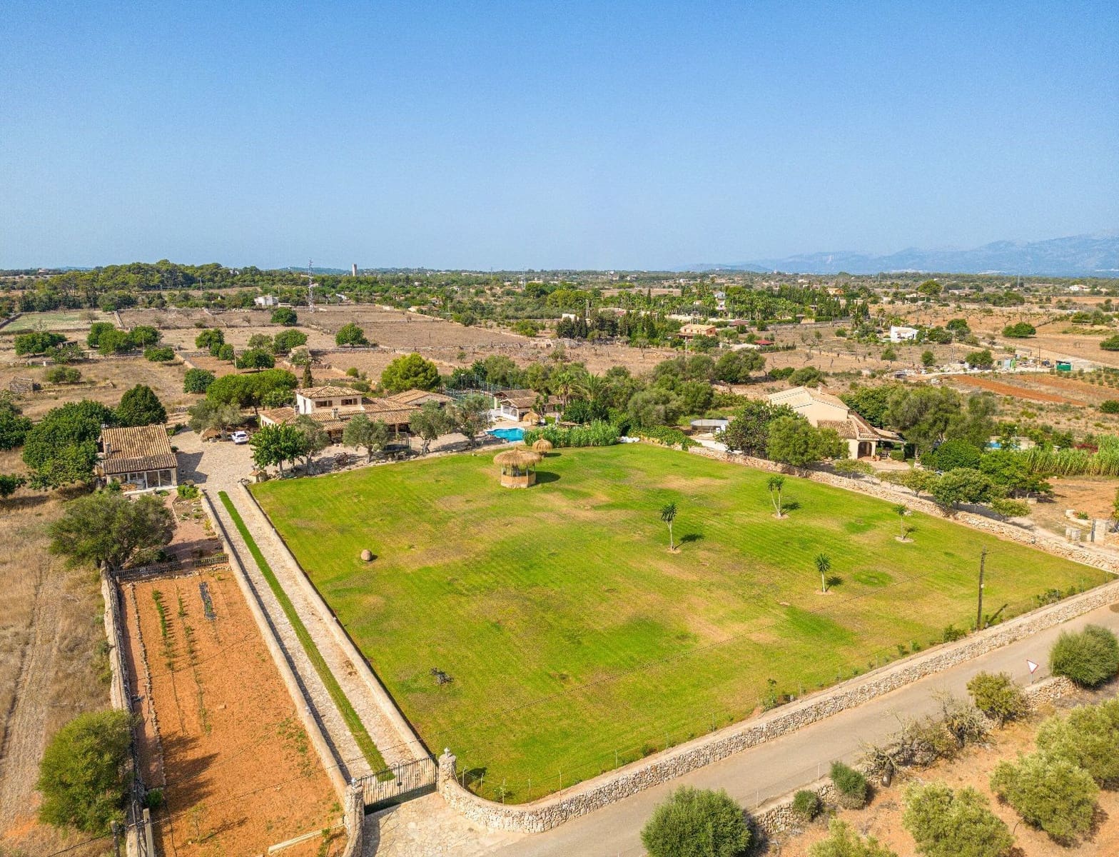 4 soveværelse Villa til salg i Ca'n Picafort med swimmingpool garage - € 1.999.900 (Ref: 9359561)