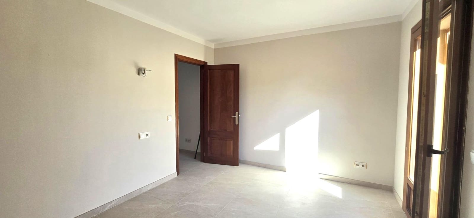 3 makuuhuone Rivitalo myytävänä paikassa Lloseta - 430 000 € (Ref: 9359563)