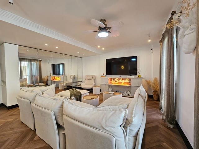 Apartamento de 2 habitaciones en Palma de Mallorca en venta con piscina garaje - 498.000 € (Ref: 9359564)