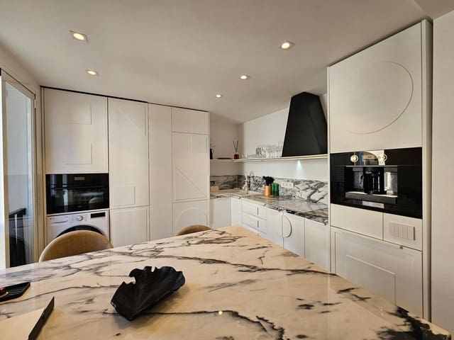 Apartamento de 2 habitaciones en Palma de Mallorca en venta con piscina garaje - 498.000 € (Ref: 9359564)