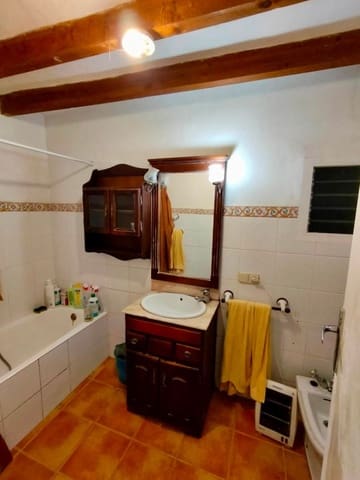 7 soveværelse Finca/Landehus til salg i Lloseta med swimmingpool garage - € 540.000 (Ref: 9359565)