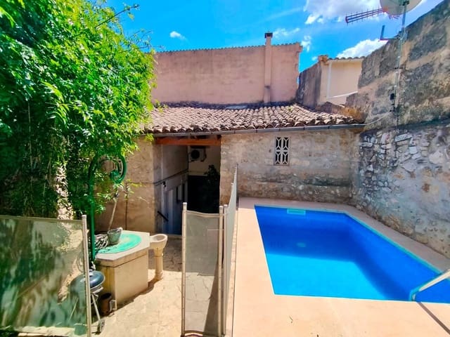 7 soveværelse Finca/Landehus til salg i Lloseta med swimmingpool garage - € 540.000 (Ref: 9359565)