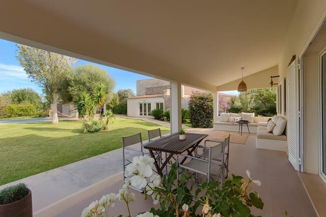 8 soveværelse Finca/Landehus til salg i Moscari, Selva med swimmingpool - € 995.000 (Ref: 9367482)