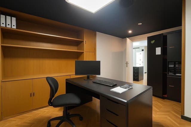 Commercieel te koop in Inca - € 355.000 (Ref: 9373966)