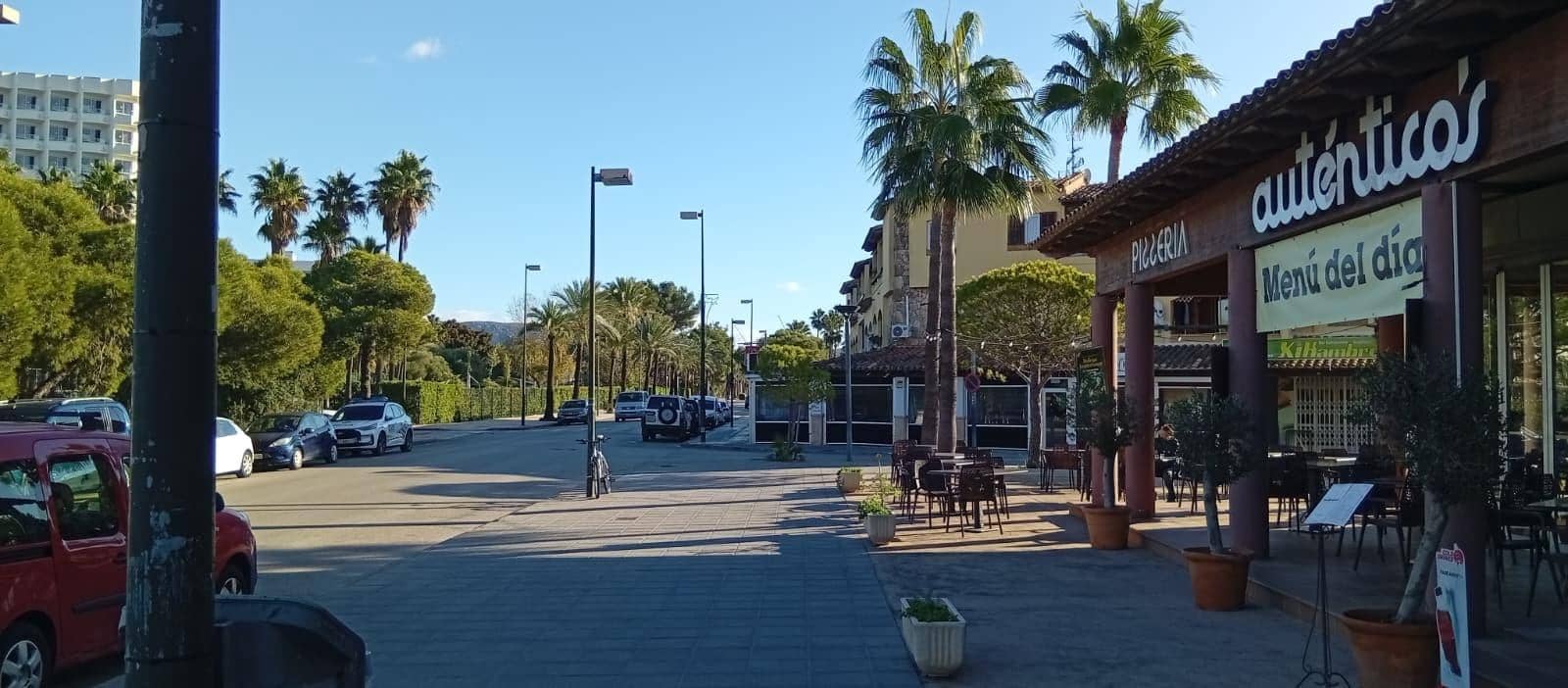 Commercial for rent in Alcudia - € 1,700 (Ref: 9440090)