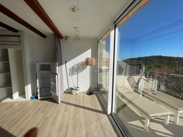 3 sypialnia Dom blizniak na sprzedaż w Cala Ratjada, Capdepera z garażem - 1 050 000 € (Ref: 9440093)