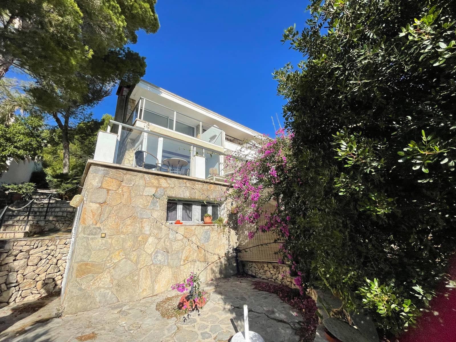 3 sypialnia Dom blizniak na sprzedaż w Cala Ratjada z garażem - 1 050 000 € (Ref: 9440093)