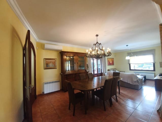 Chalet de 3 habitaciones en Inca en venta con piscina garaje - 1.249.999 € (Ref: 9462058)