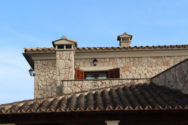 3 sypialnia Willa na sprzedaż w Inca z basenem garażem - 1 249 999 € (Ref: 9462058)