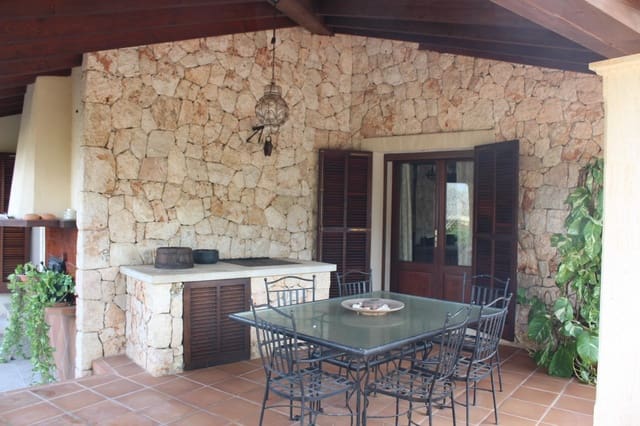 3 sypialnia Willa na sprzedaż w Inca z basenem garażem - 1 249 999 € (Ref: 9462058)