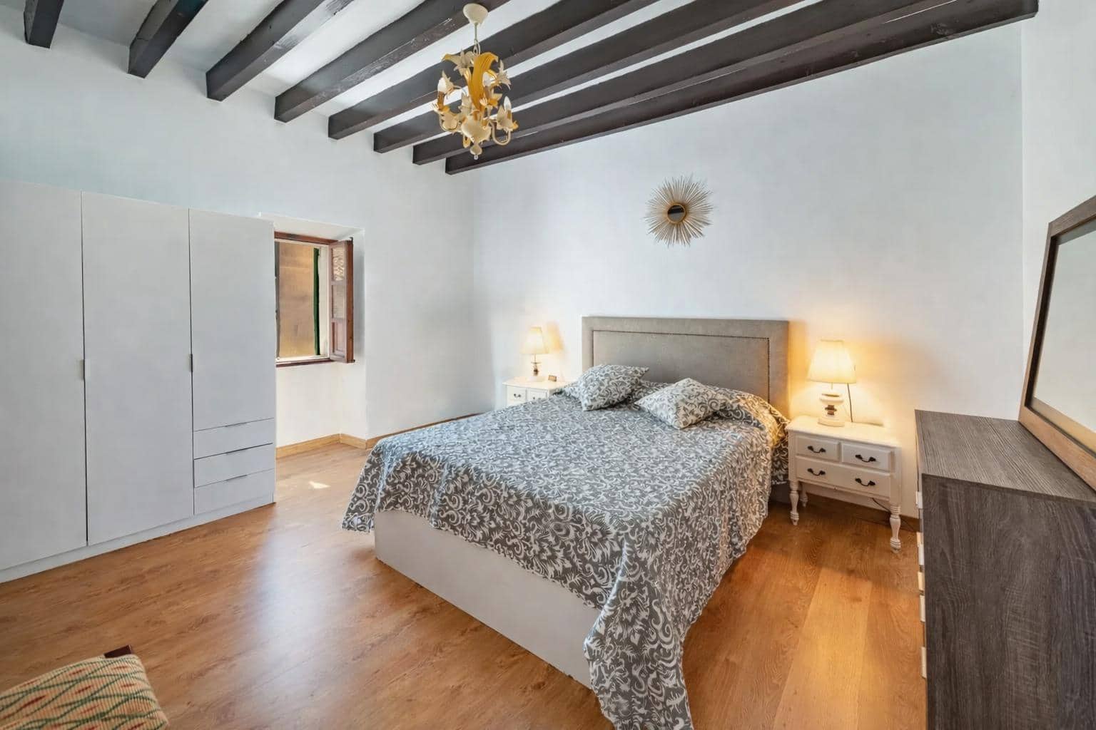 4 soveværelse Byhus til salg i Campanet - € 629.900 (Ref: 9721669)