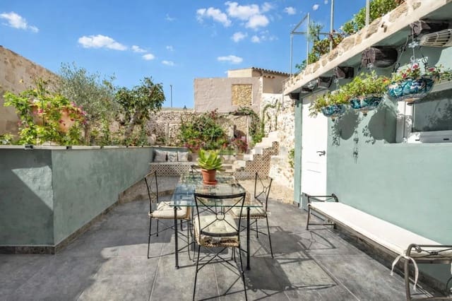 4 soveværelse Byhus til salg i Campanet - € 629.900 (Ref: 9721669)