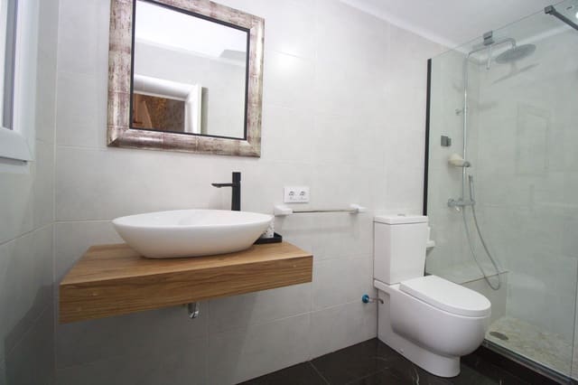 4 soveværelse Byhus til salg i Campanet - € 629.900 (Ref: 9721669)