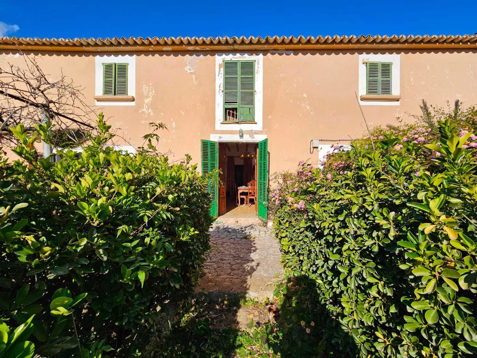 5 bedroom Villa for sale in Palma de Mallorca with garage - € 950,000 (Ref: 9780519)