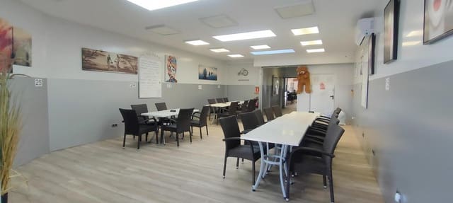 Bedrift til leie i Binissalem - € 2 000 (Ref: 9783117)