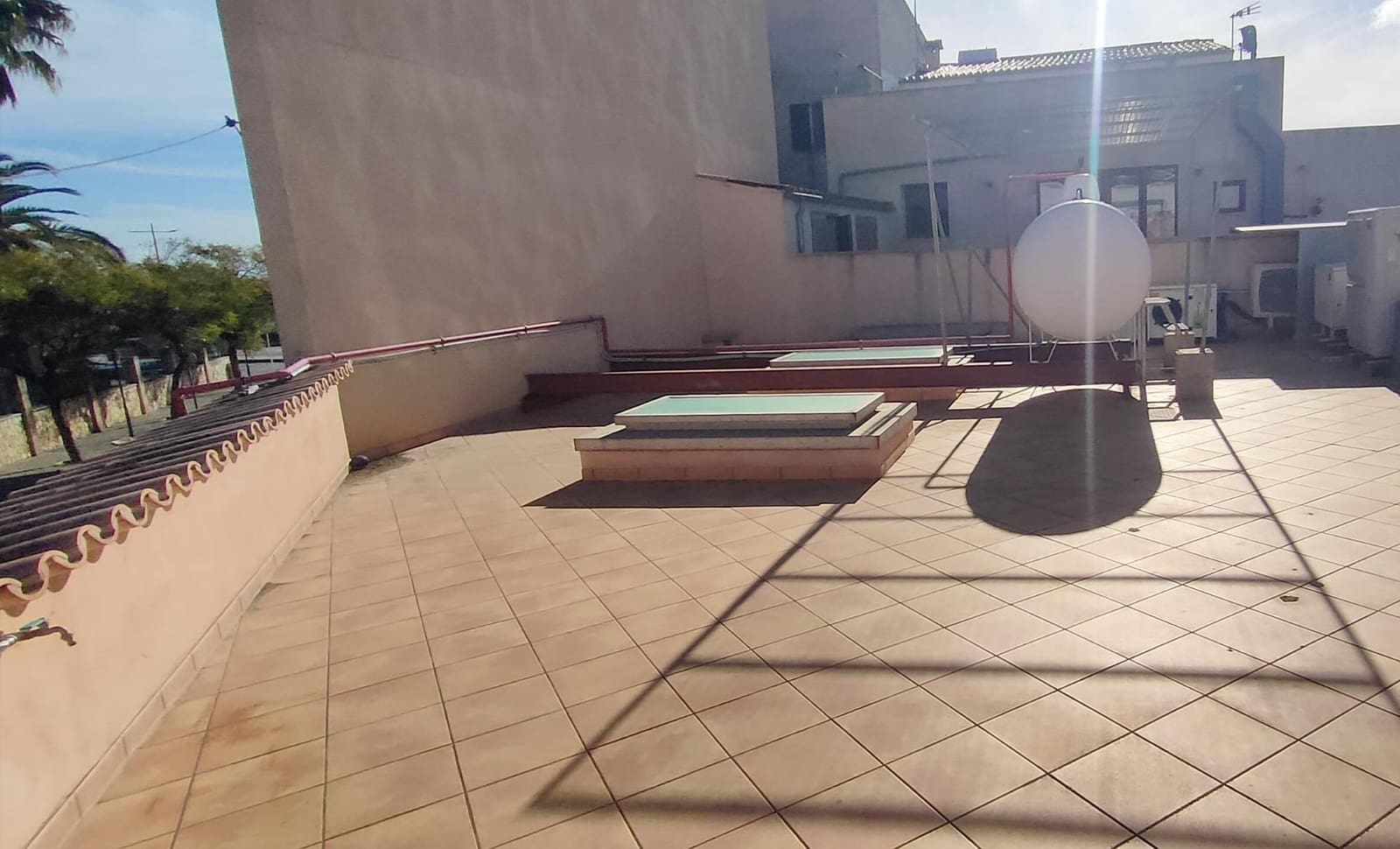 Bedrift til leie i Binissalem - € 2 000 (Ref: 9783117)