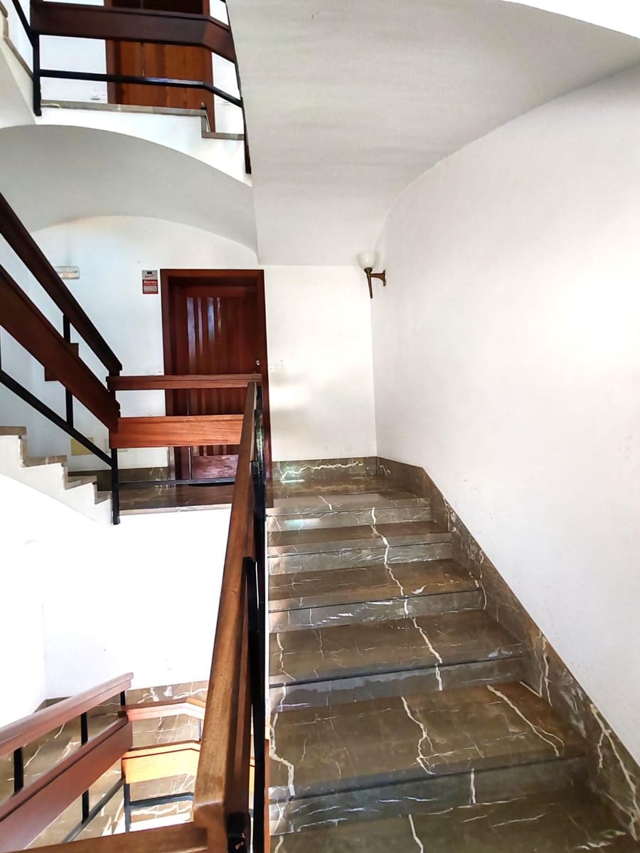 4 slaapkamer Flat te koop in Inca met garage - € 429.900 (Ref: 9813317)