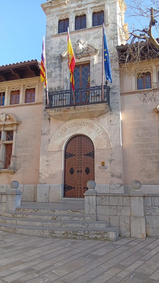 Erhverv til leje i Alcudia - € 4.500 (Ref: 9833632)
