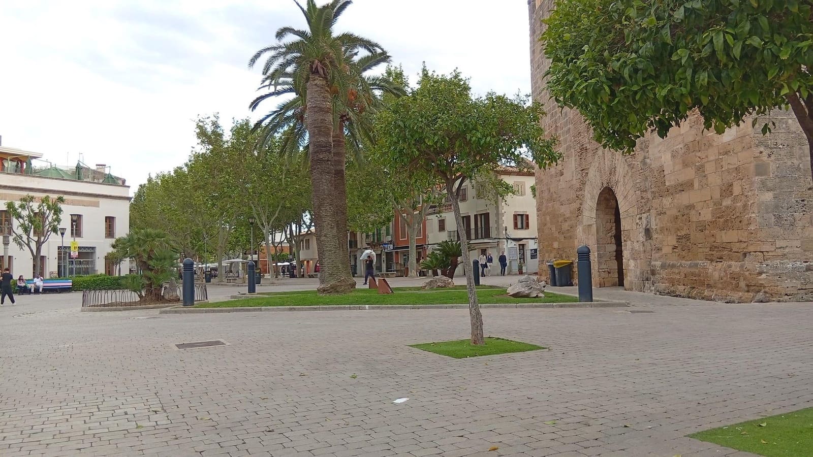 Erhverv til leje i Alcudia - € 4.500 (Ref: 9833632)