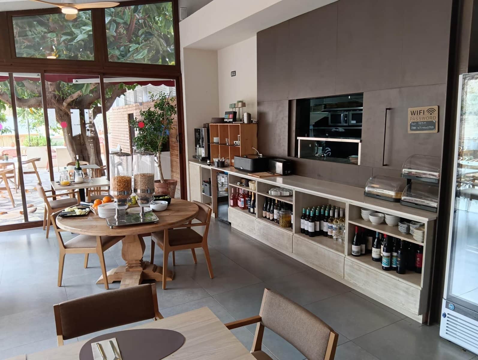 Erhverv til leje i Alcudia - € 4.500 (Ref: 9833632)