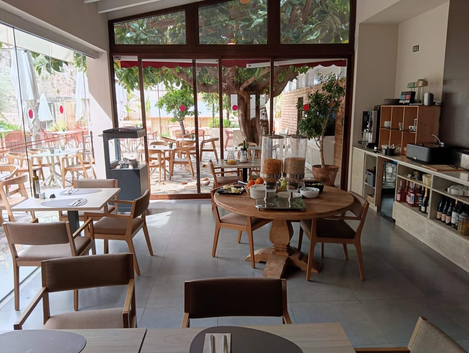 Erhverv til leje i Alcudia - € 4.500 (Ref: 9833632)