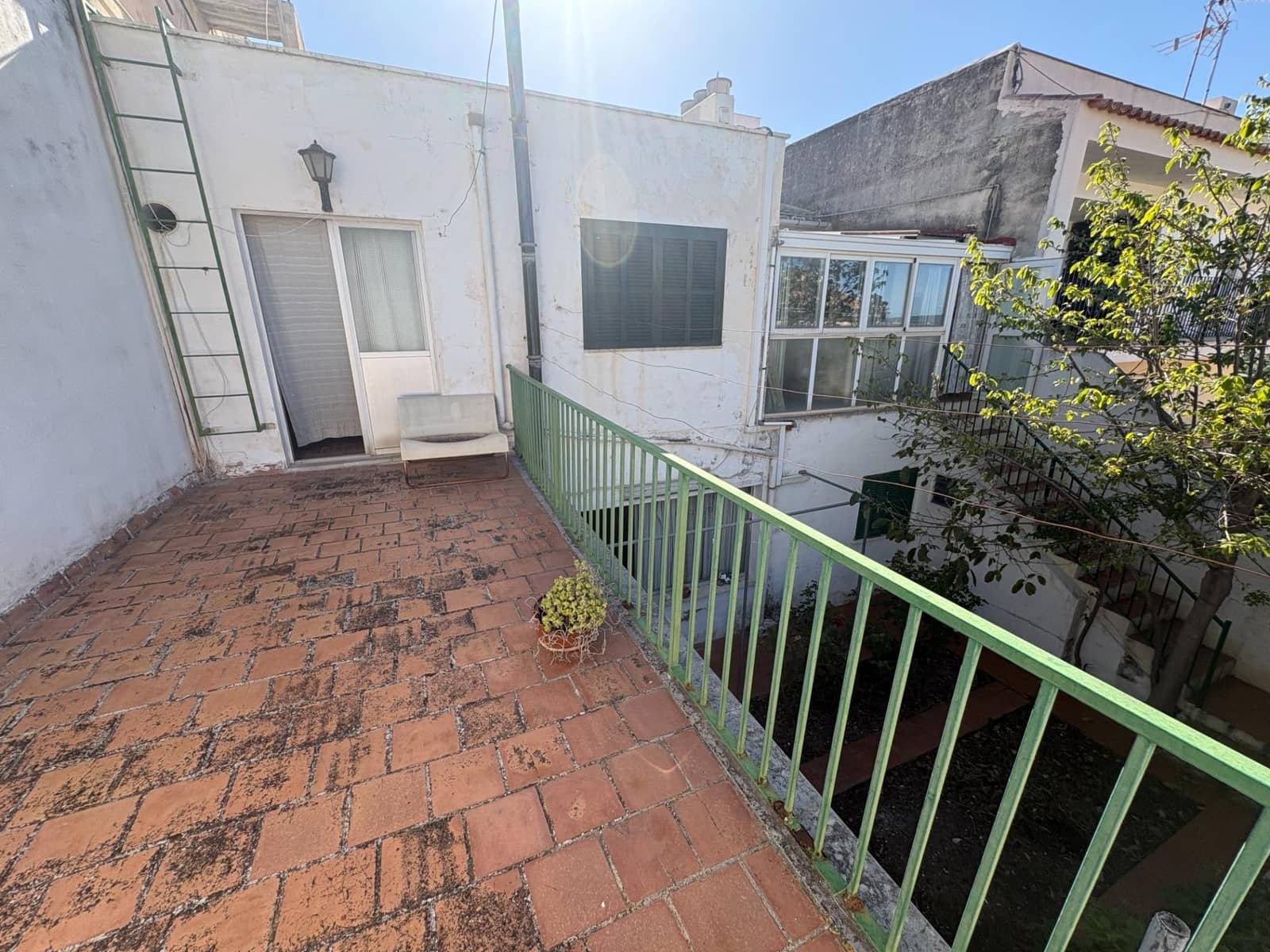 5 bedroom Townhouse for sale in Lloseta with garage - € 498,000 (Ref: 9839237)