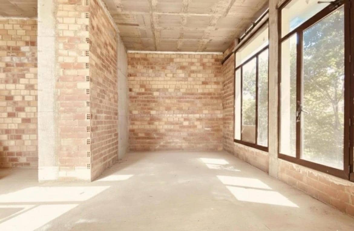 Commercial for sale in Inca with garage - € 298,000 (Ref: 9878785)