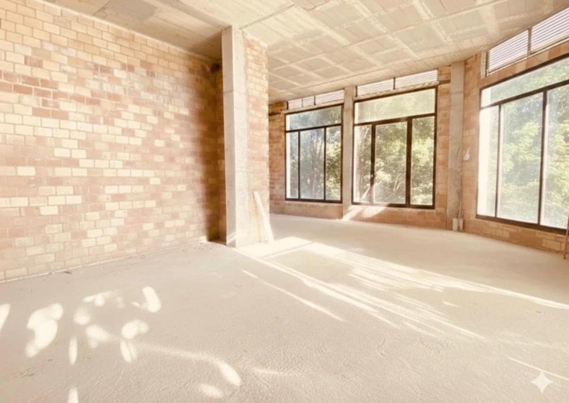 Commercial for sale in Inca with garage - € 298,000 (Ref: 9878785)