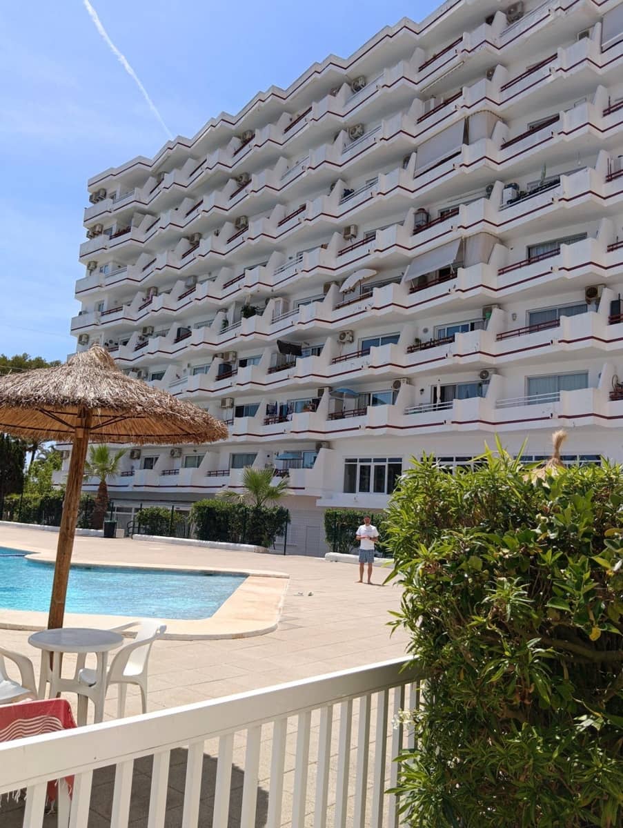 Local Comercial en Alcúdia en venta con piscina - 215.000 € (Ref: 9888968)
