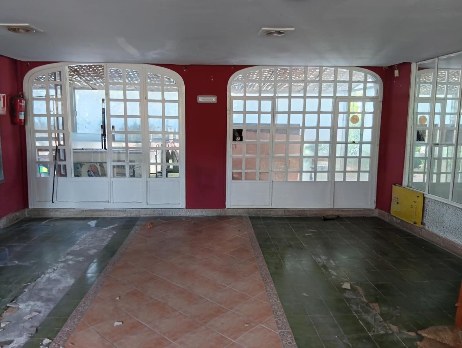 Local Comercial en Alcúdia en venta con piscina - 215.000 € (Ref: 9888968)