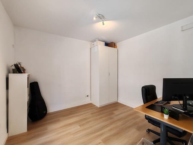 Piso de 3 habitaciones en Son Canals, Palma de Mallorca en venta - 324.900 € (Ref: 9903913)