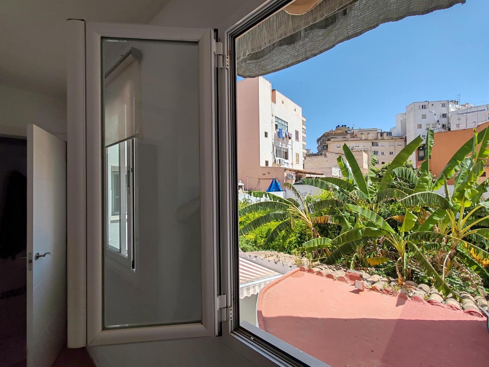3 bedroom Flat for sale in Palma de Mallorca - € 324,900 (Ref: 9903913)