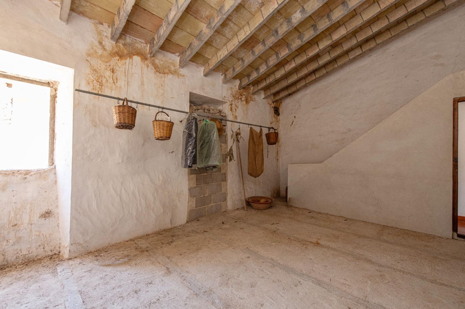 7 bedroom Townhouse for sale in Biniamar - € 790,000 (Ref: 9920409)