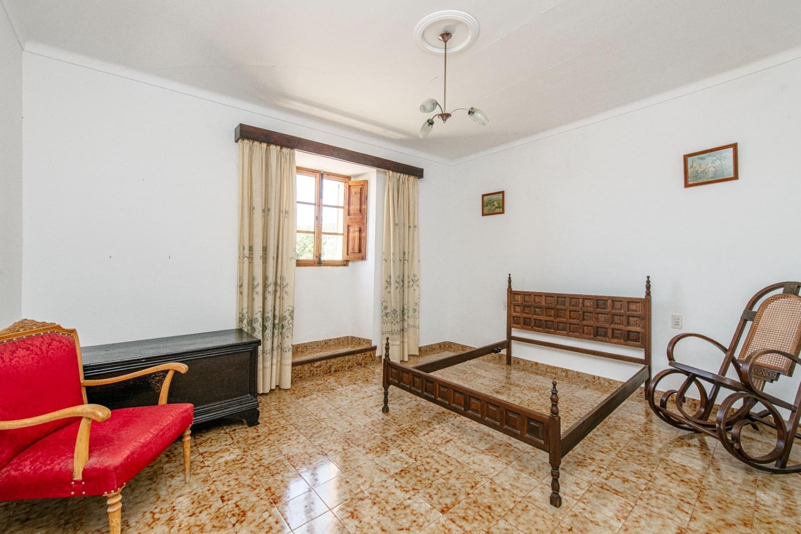 7 bedroom Townhouse for sale in Biniamar - € 790,000 (Ref: 9920409)