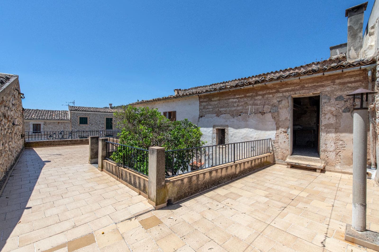 7 bedroom Townhouse for sale in Biniamar - € 790,000 (Ref: 9920409)