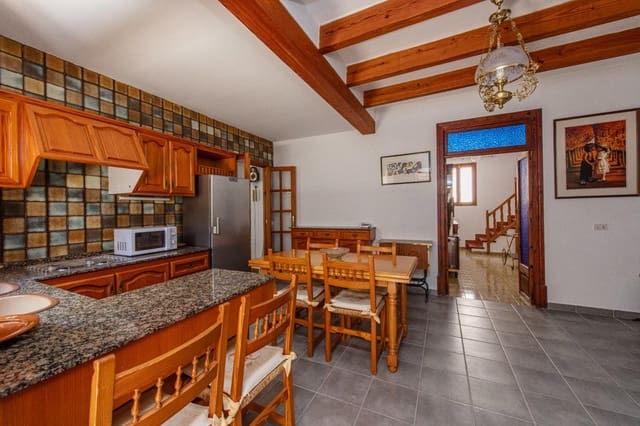 7 soveværelse Byhus til salg i Biniamar, Selva - € 790.000 (Ref: 9920409)