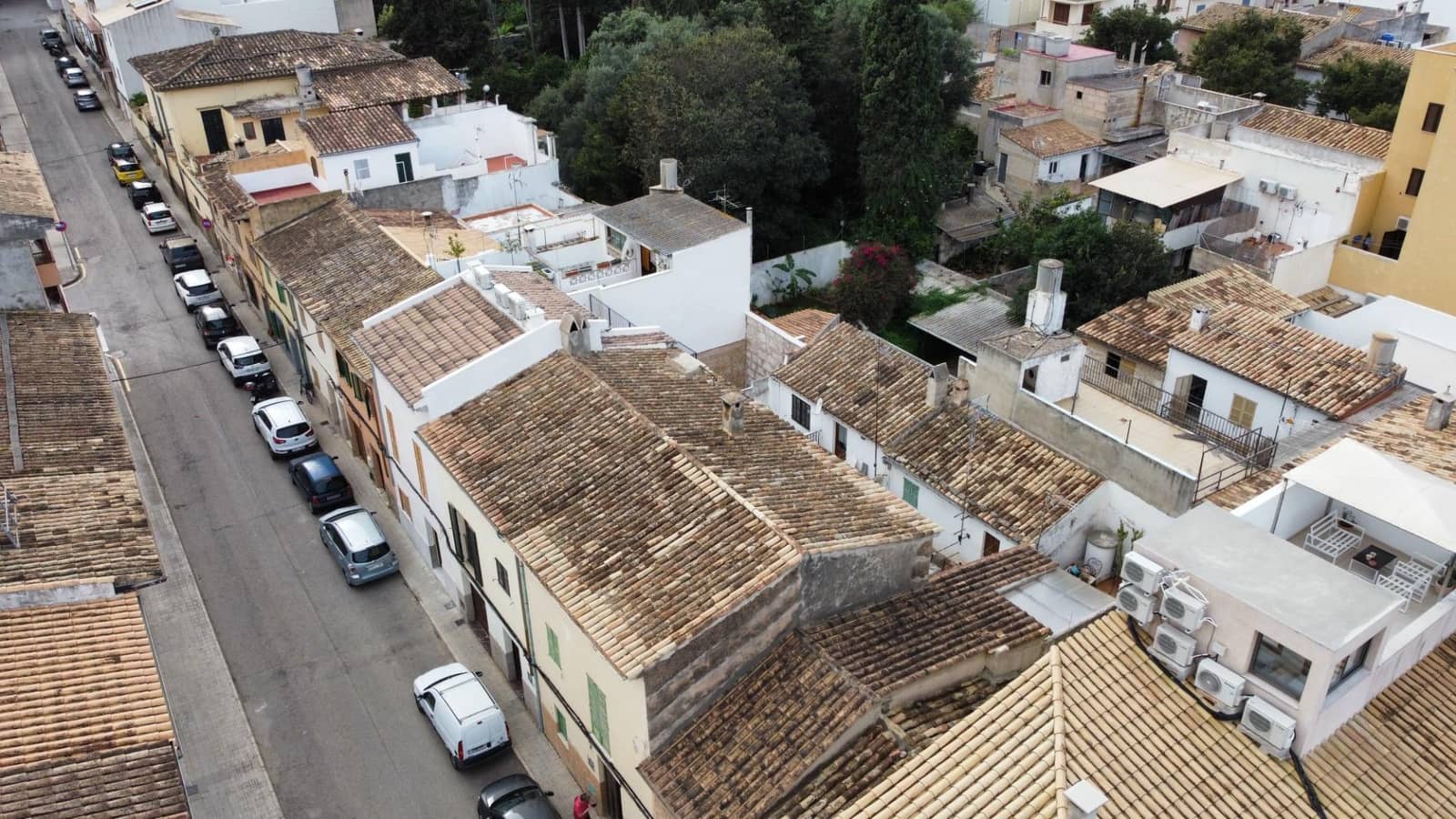6 bedroom Townhouse for sale in Pollensa / Pollenca - € 590,000 (Ref: 9924605)