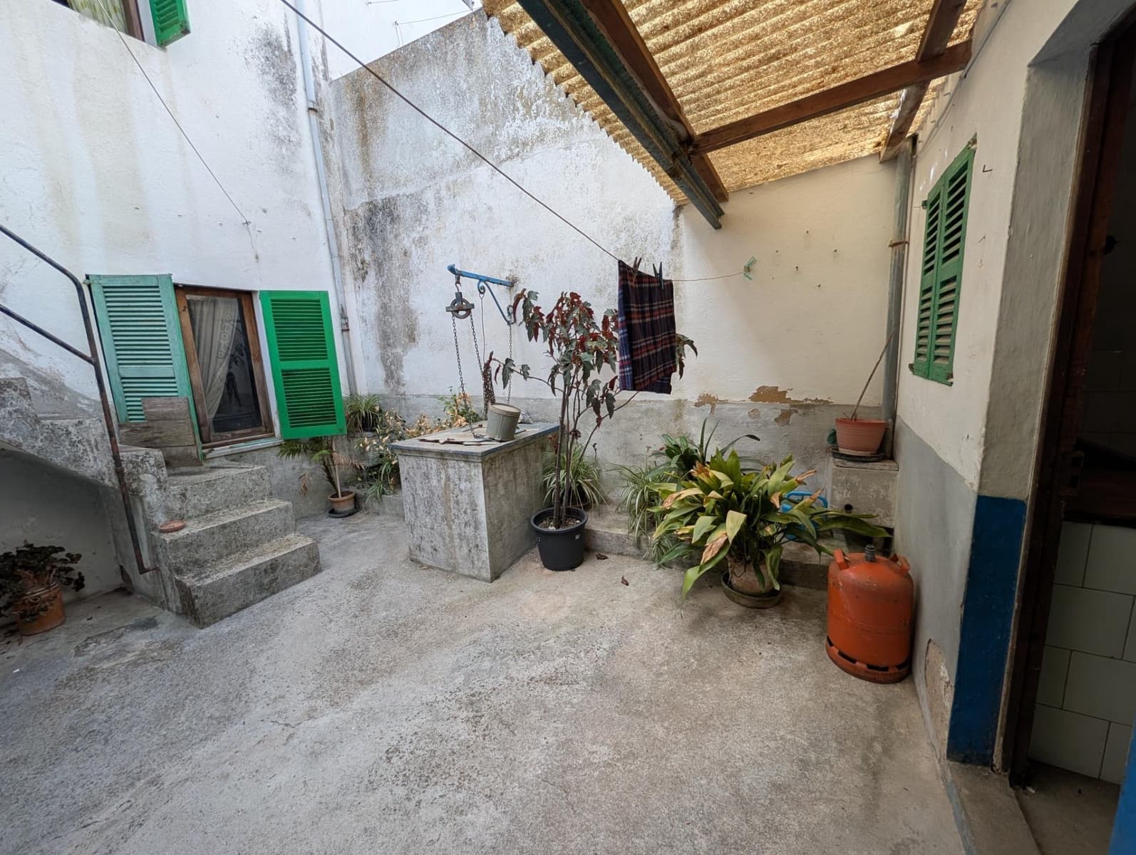 6 bedroom Townhouse for sale in Pollensa / Pollenca - € 590,000 (Ref: 9924605)
