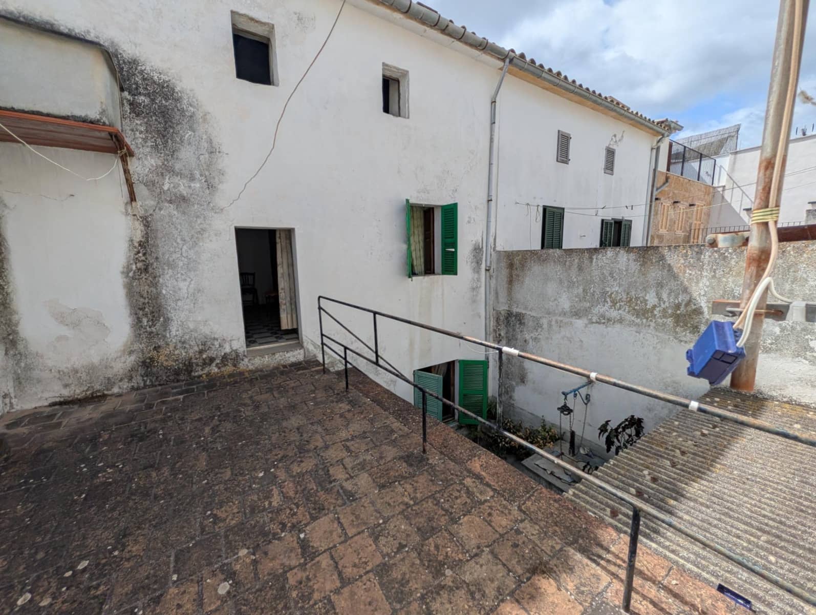 6 bedroom Townhouse for sale in Pollensa / Pollenca - € 590,000 (Ref: 9924605)